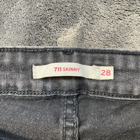 Levi’s 711 Black jeans - Picture 2 of 3